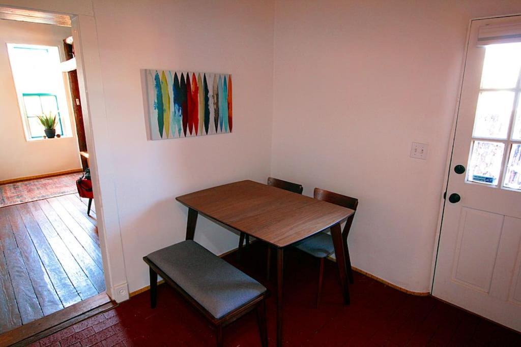 Holiday home Comfort On Closson - Near Plaza - Fire Pit - Patio *