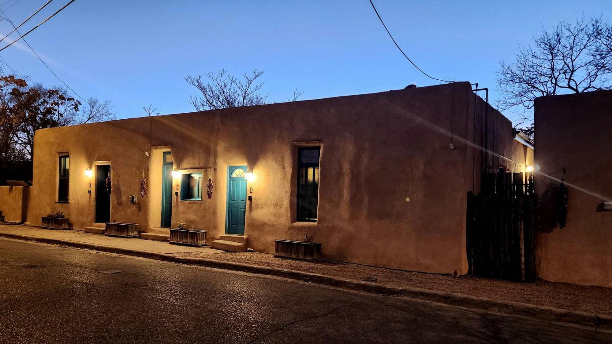 Holiday home Comfort On Closson - Near Plaza - Fire Pit - Patio Santa Fe
